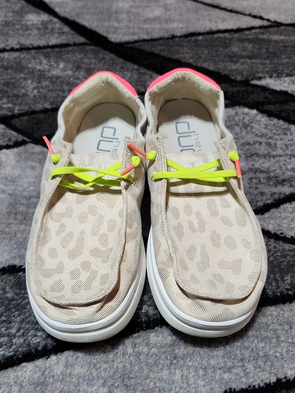 HEY DUDE WENDY RISE METALLIC BEIGE LEOPARD PRINT NEON SLIP-ON LOAFERS SHOE